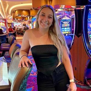 Meet your Posher, Mya